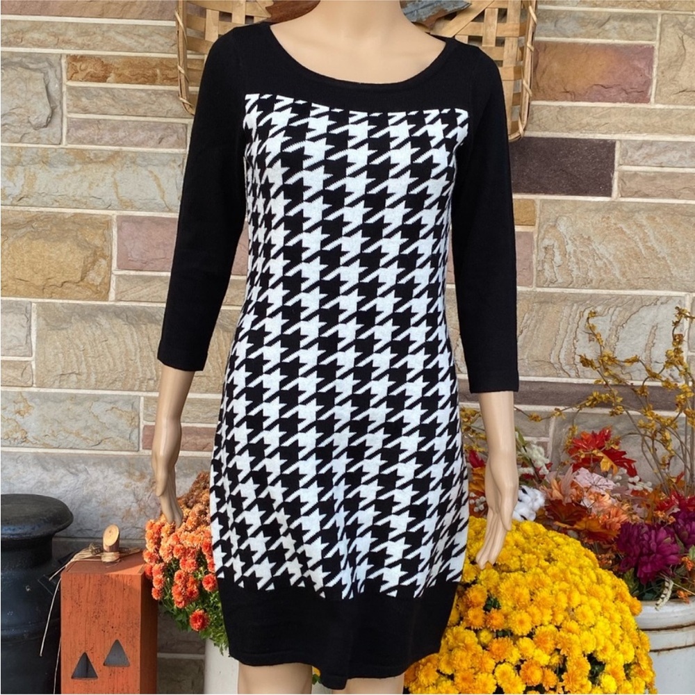 Sandra Darren Houndstooth Sweater Dress